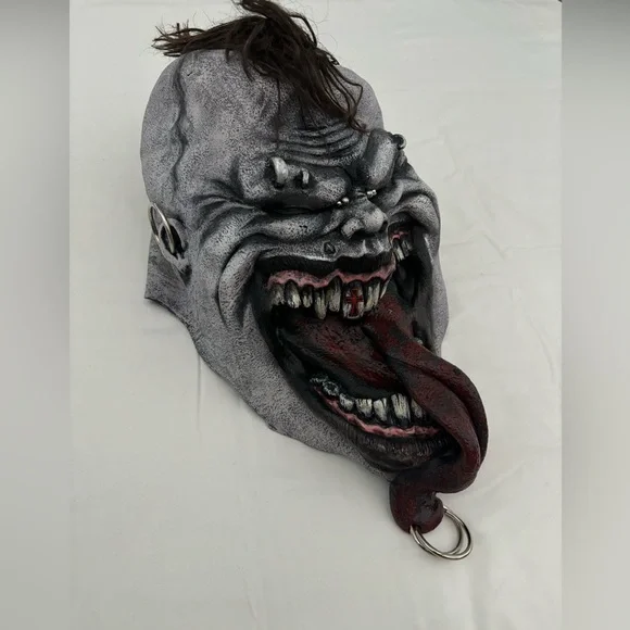 Devilish Halloween Mask with Cushion on inside - Picture 4 of 5